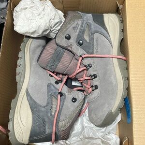 Columbia hiking boots